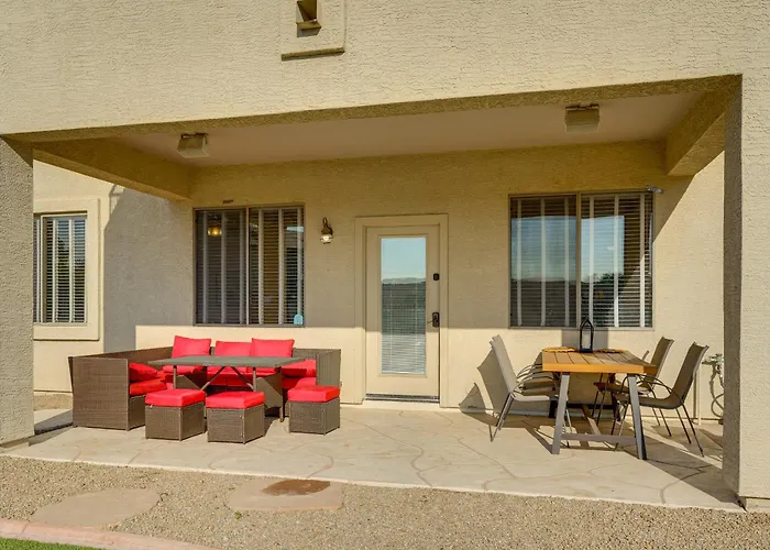 Holiday home Abode: Pool, Views & On-site Fishing