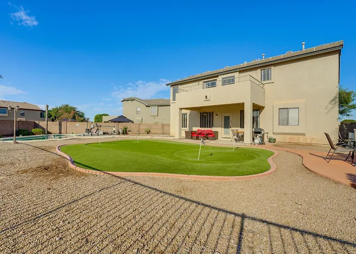 Abode: Pool, Views & On-site Fishing Avondale