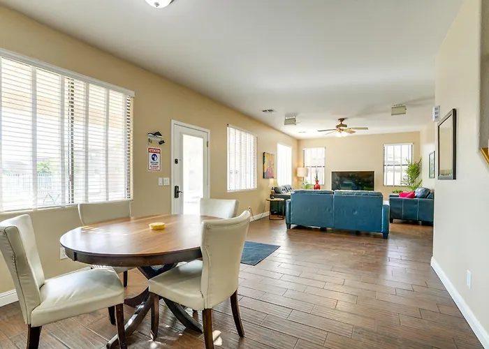 Abode: Pool, Views & On-site Fishing Holiday home *