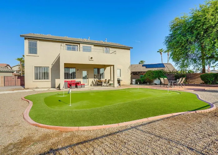Abode: Pool, Views & On-site Fishing * Avondale